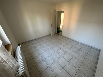 Ground Floor Room front left